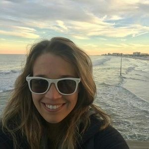 Meet your Posher, Nina